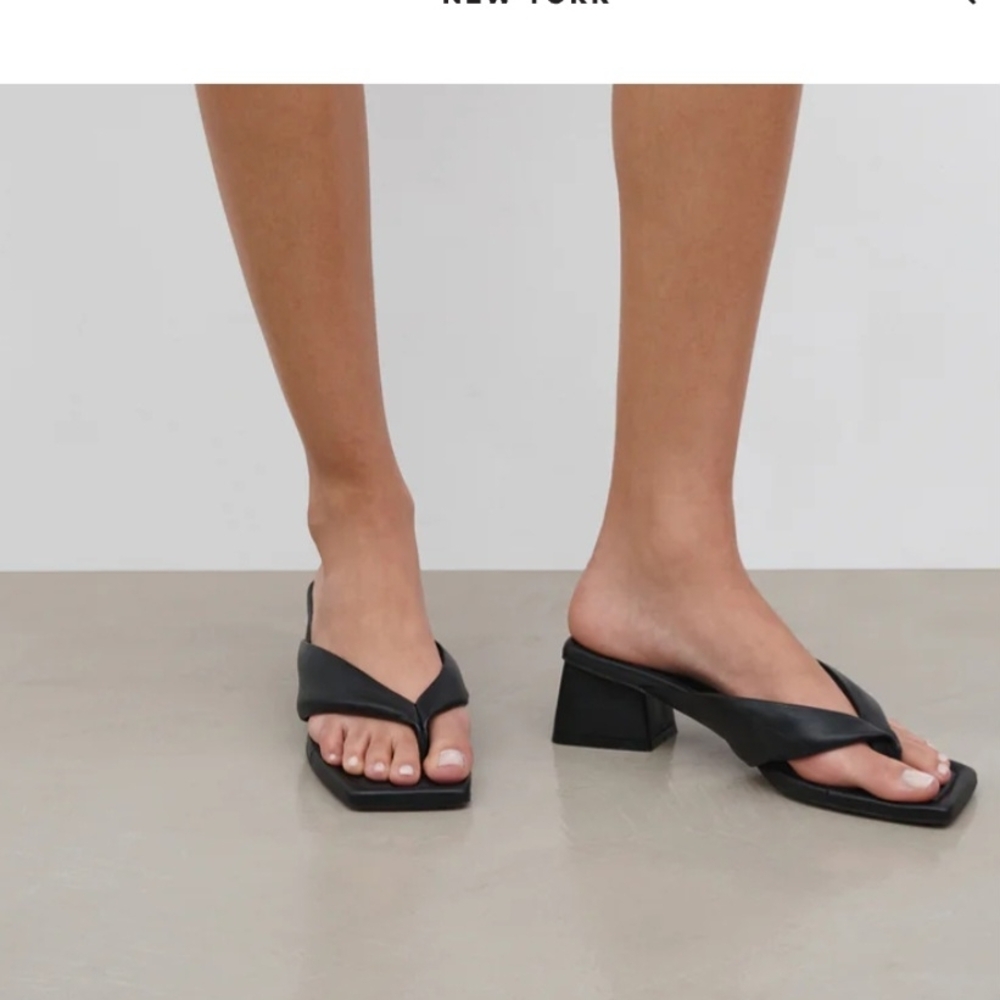Chic Black Block Heel Sandals
